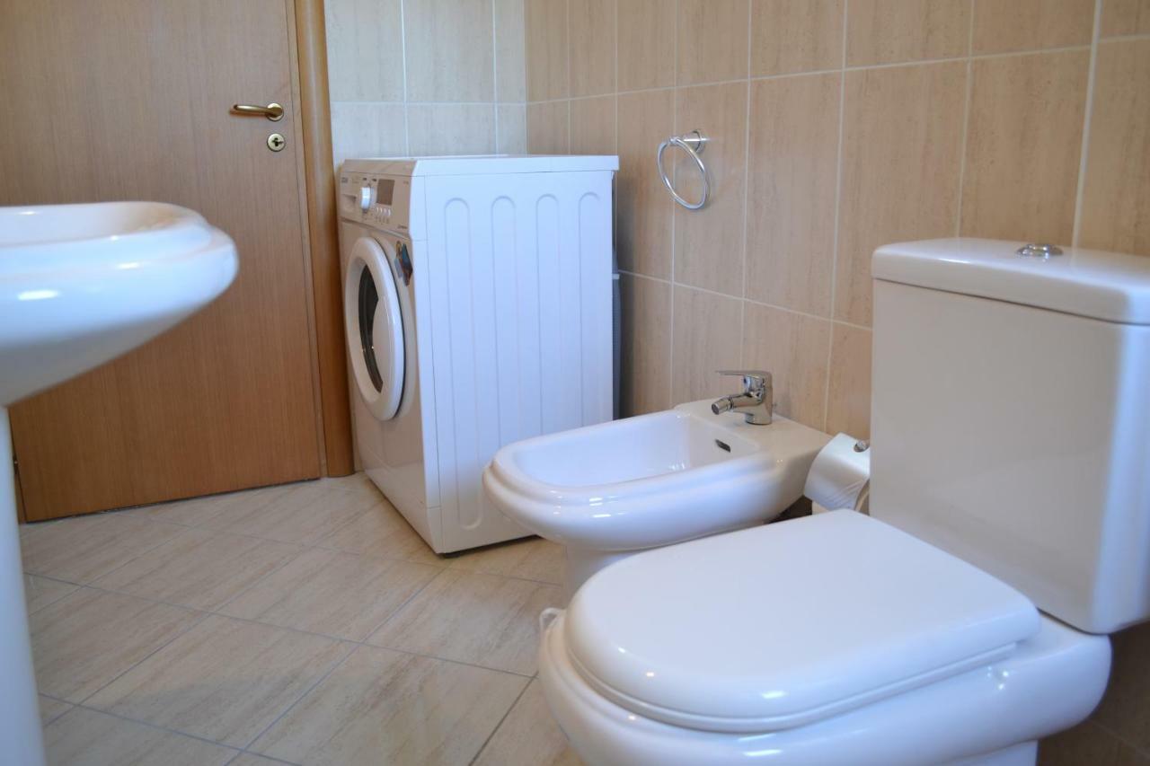 Kela's SEAVIEW Studio Apartment Vlore Bagian luar foto